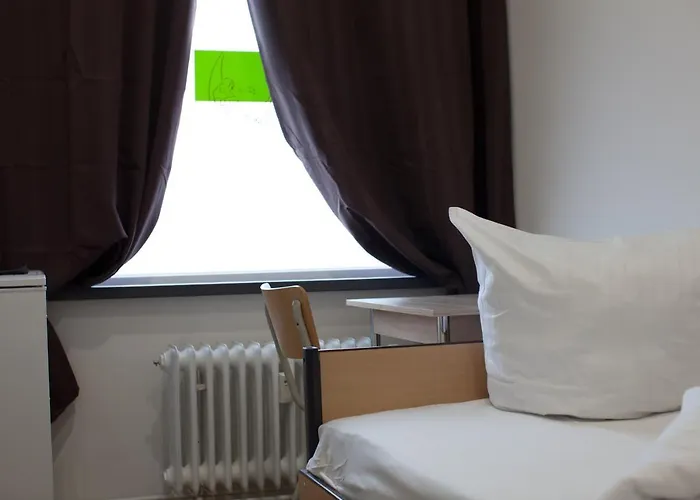 Monteurzimmer In Mitte Bei Hansezimmer Hostel *